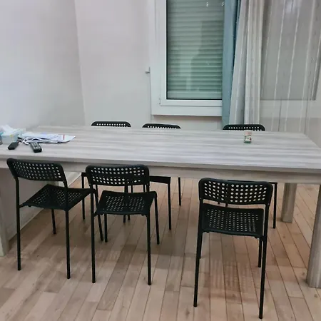 Maison Spacieuse A Proche Du Centre Avec Jardin Holiday home *