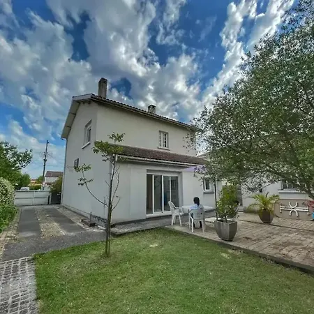 Maison Spacieuse A Proche Du Centre Avec Jardin Holiday home